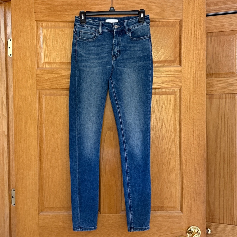 Vervet Classic Blue Denim Jeans